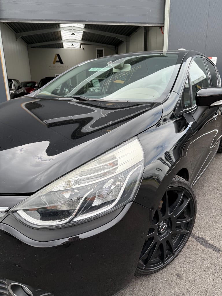 Renault Clio 0.9 - sportief - full option!