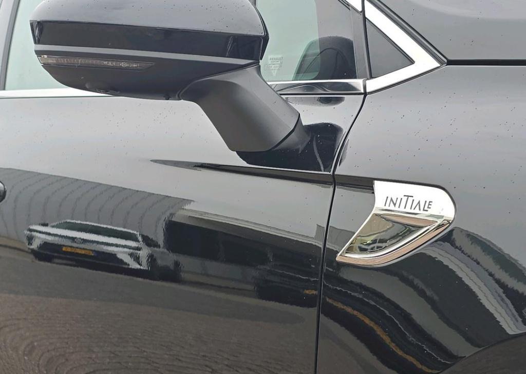 Renault Clio 1.6 e-tech hybrid 140 initiale paris