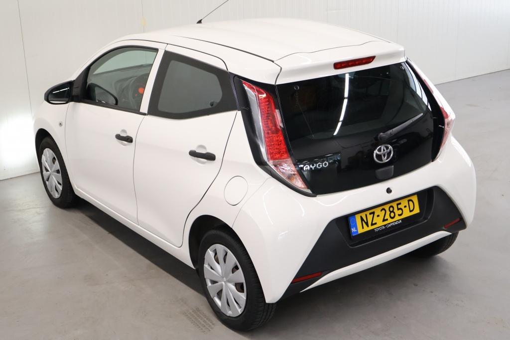 Toyota Aygo 1.0 vvt-i x-fun