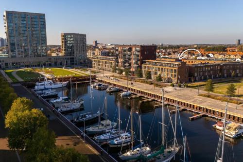Te koop ligplaats voor boot 10.5m