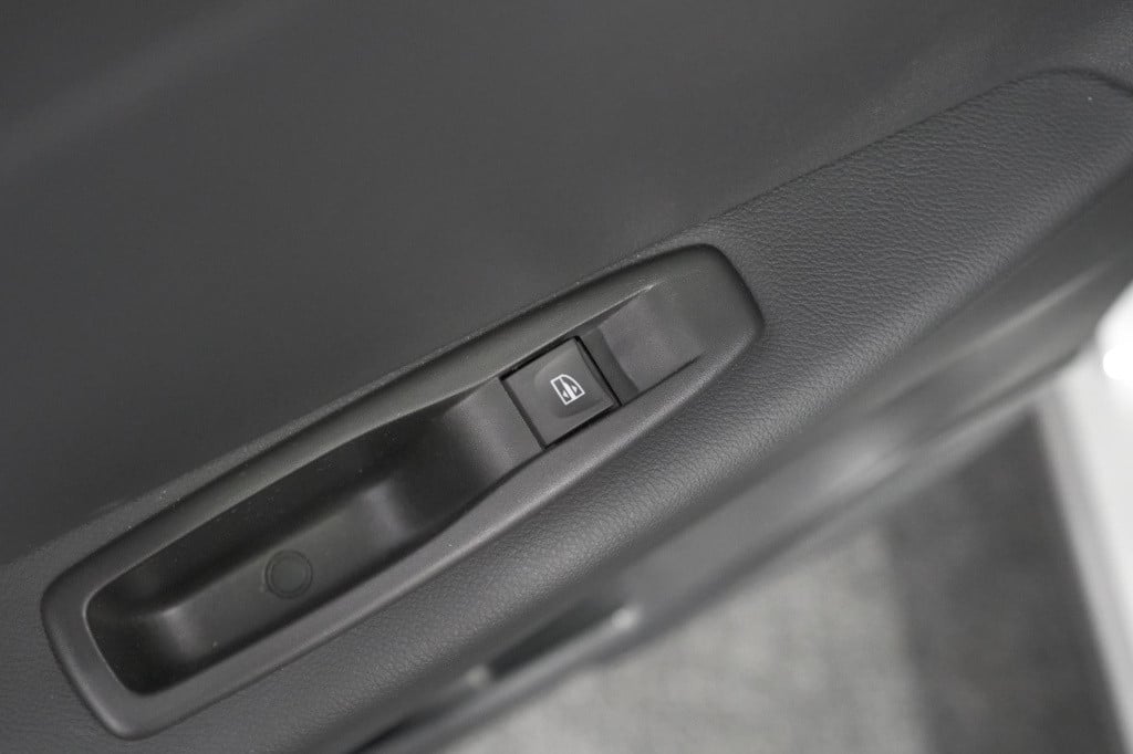 Renault Captur tce 120 bose | camera | dodehoekdetectie | navigatie | stoel