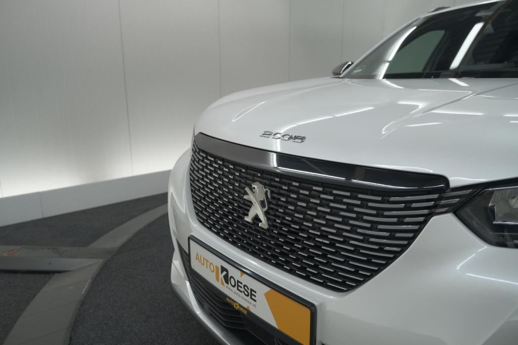 Peugeot 2008 puretech 130 eat8 allure | camera | navigatie | parkeersensore