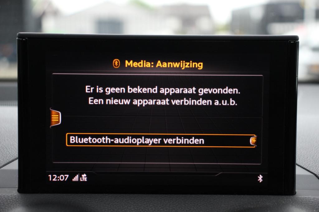 Audi Q2 1.4 tfsi | limited | s-tronic | led | navi