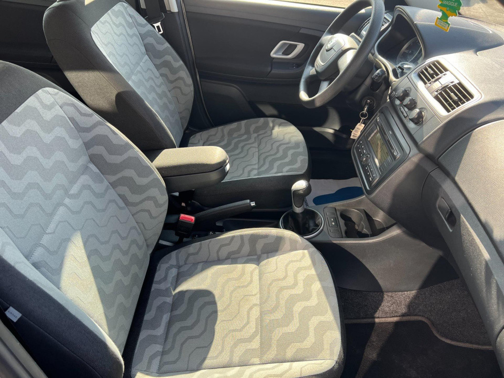 Skoda Fabia combi 1.4-16v ambition business line, airco, trekhaak enz...