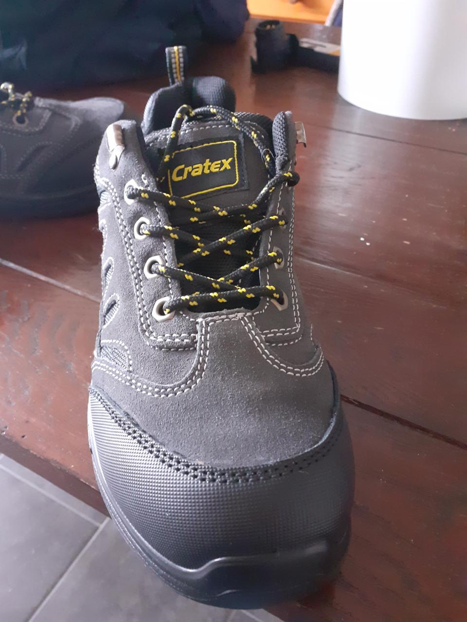 Te koop werkschoenen maat 41