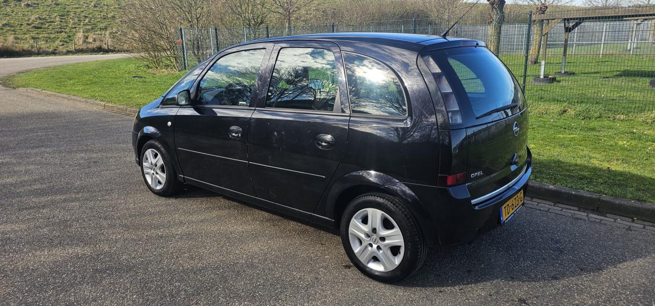 Opel Meriva 1.4-16V Cosmo Airco! Bij aflevering 1 voljaar apk!