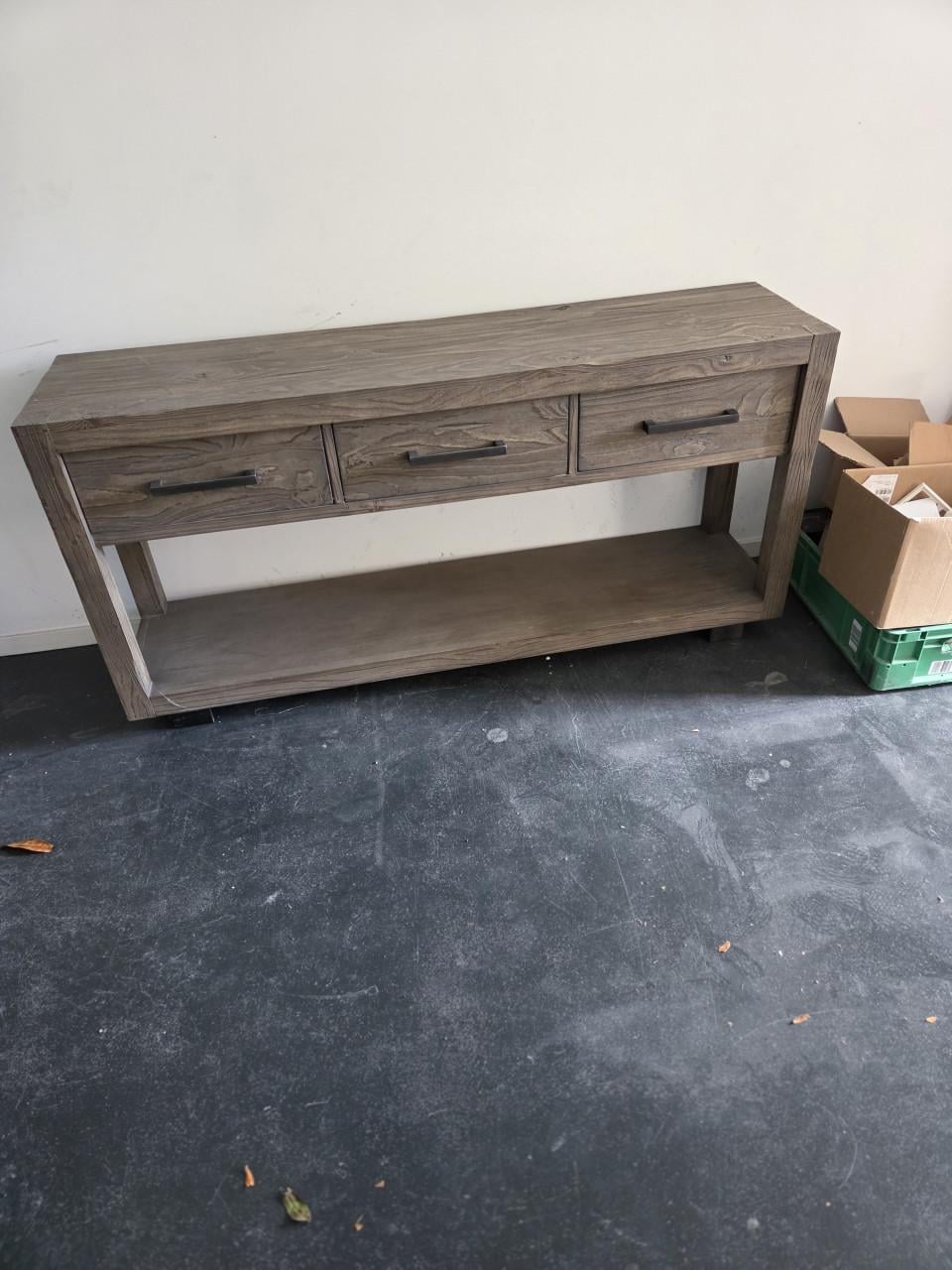 Wandtafel met lades