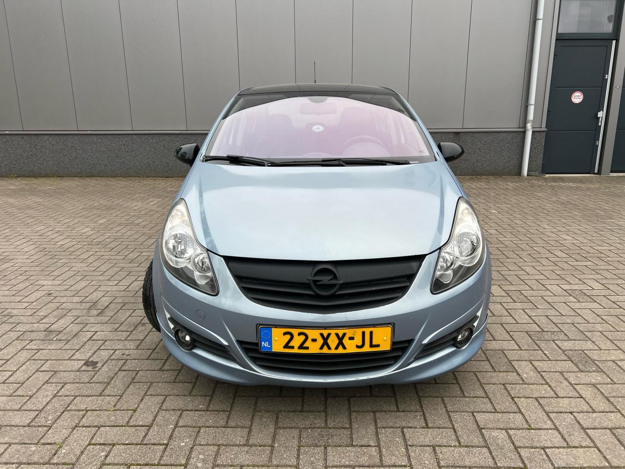Opel Corsa 1.4-16V Enjoy 179.180KM Jaar Apk