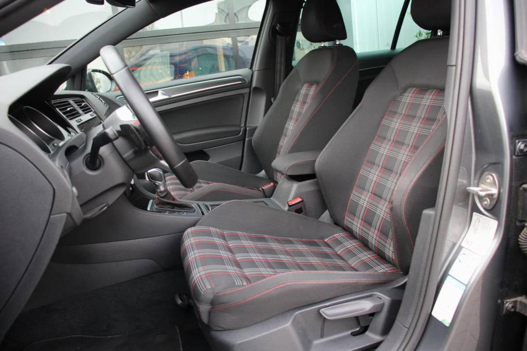 Volkswagen Golf 2.0 tsi gti - h&r - dsg - led/matrix - pdc rondom - disc+ -