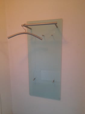 Kapstok met glas en RVS