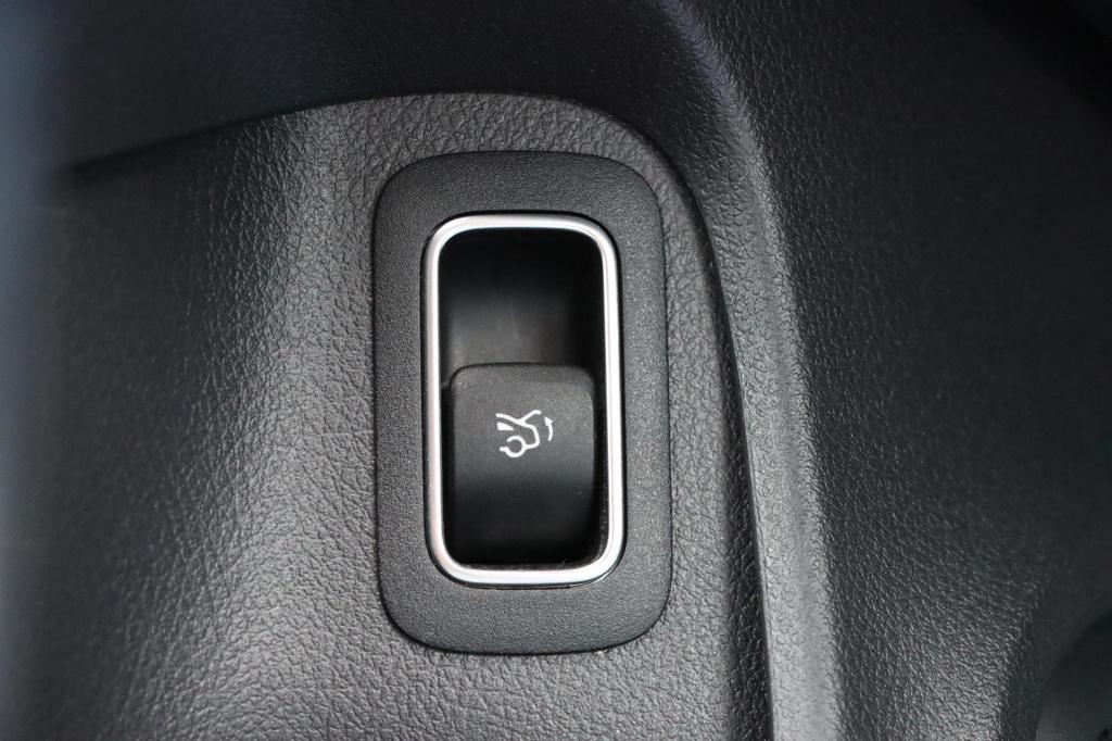 Mercedes-Benz Cla 200 amg line 163pk