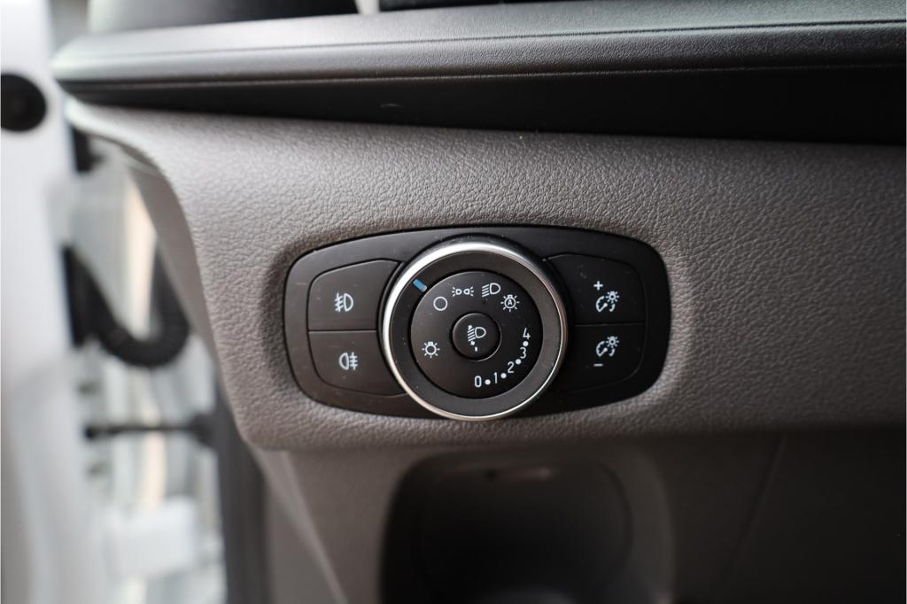 Ford Transit Custom 300 2.0 tdci l2h1 trend trekhaak i nav i cam i lm