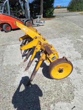 Rumptstad cultivator