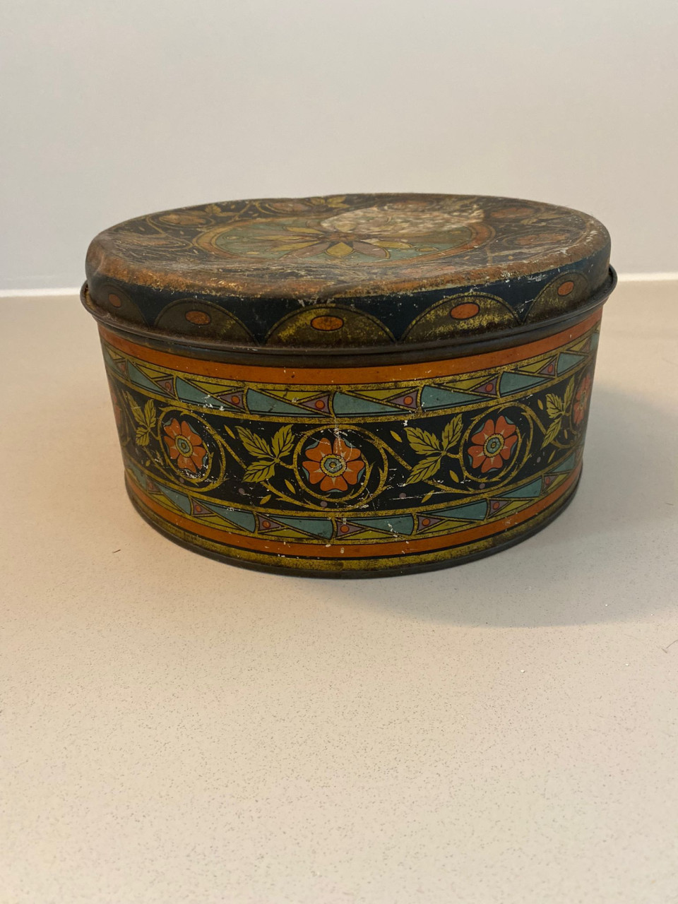 Ronde blikken trommel 26cm T.e.a.b. Met gebruikerssporen