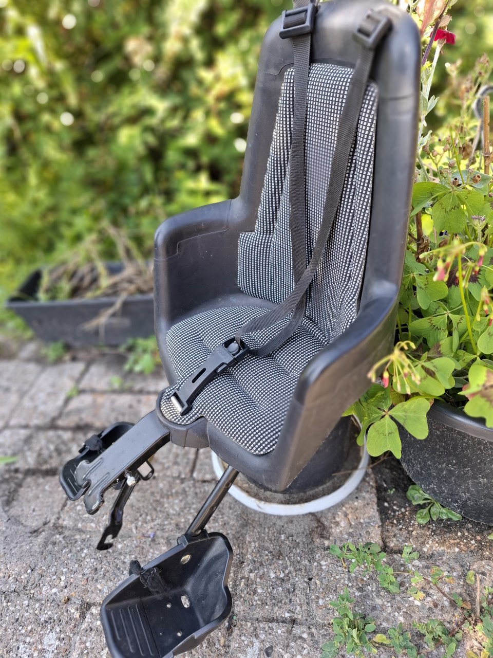 Kinder fietsstoeltje achter. Merk ,Bobik kleur zwart