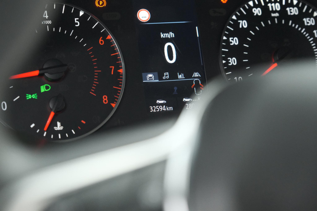 Renault Captur tce 100 zen | apple carplay | cruise control | dab+ radio