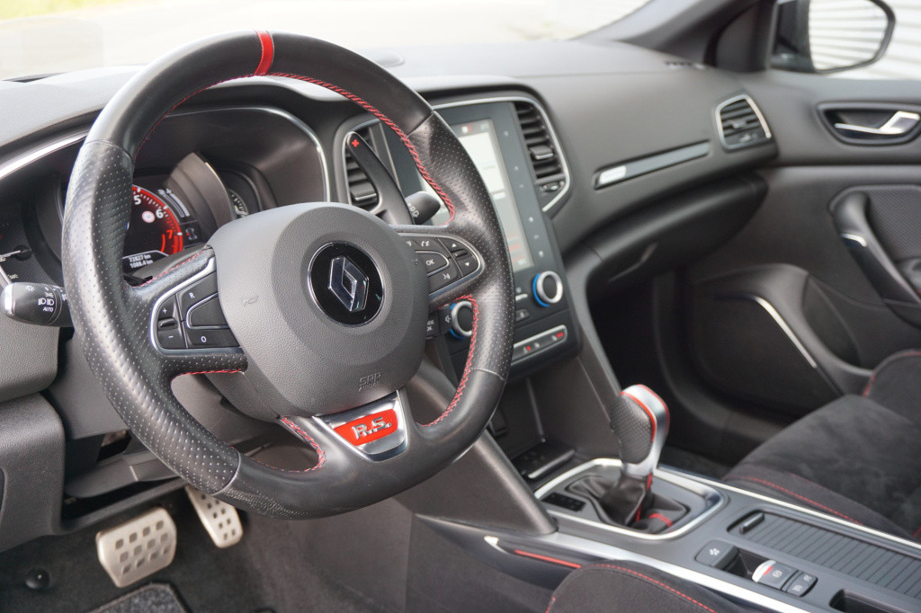 Renault Megane 1.8 tce 280 rs - schaalstoelen / hud / xenon / camera / navi
