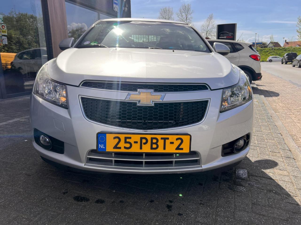 Chevrolet Cruze 1.8 LT
