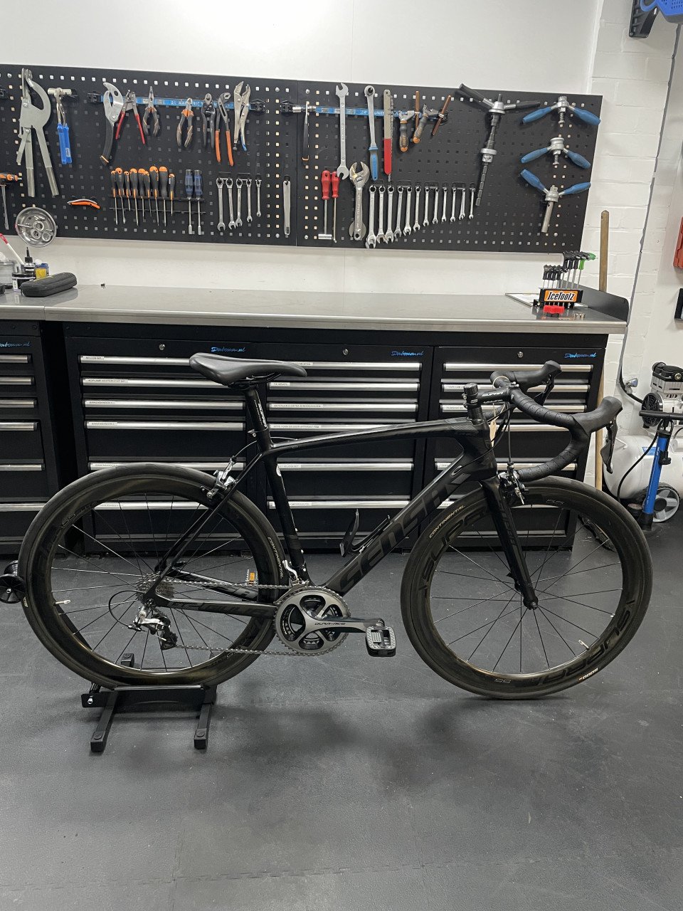 Sensa Giulia Full Carbon Racefiets zeer nette staat !!!