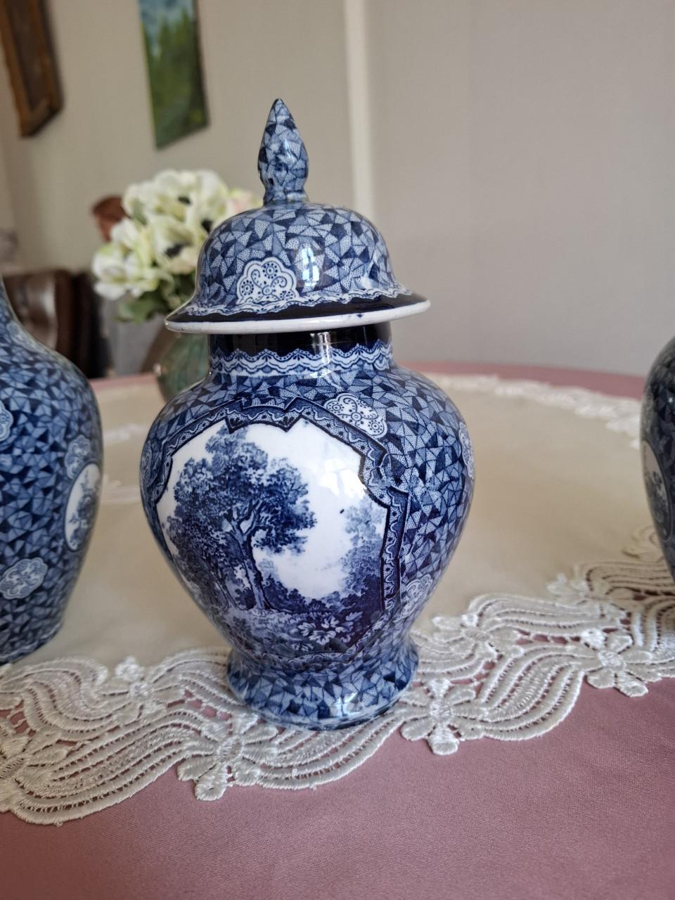 Delfs blouw kaststel