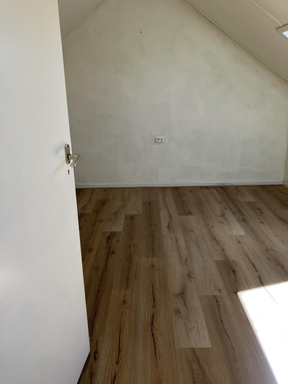 Tijdelijk te huur: Ruime eengezinswoning met 4 slaapkamers in Koudekerke