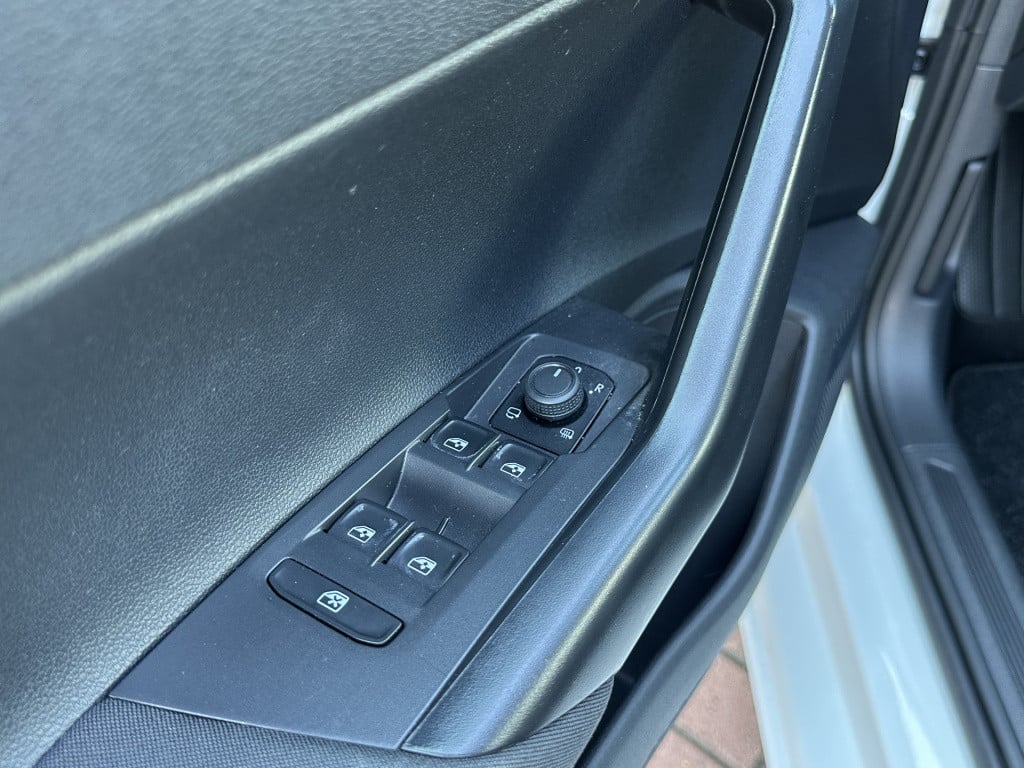 Volkswagen Polo 1.0tsi life 95pk | camera | carplay