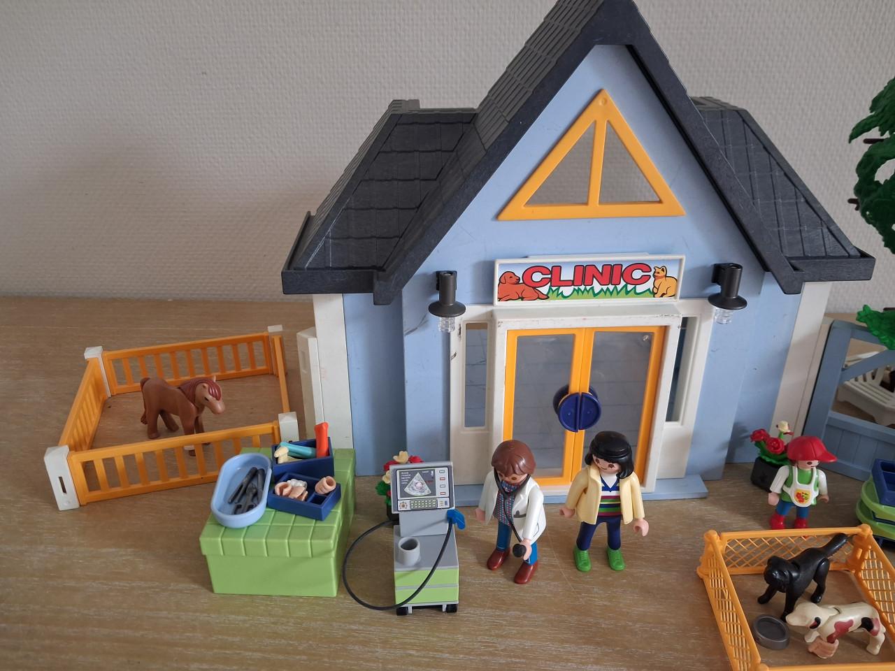 Playmobil dierenkliniek setnr 4343