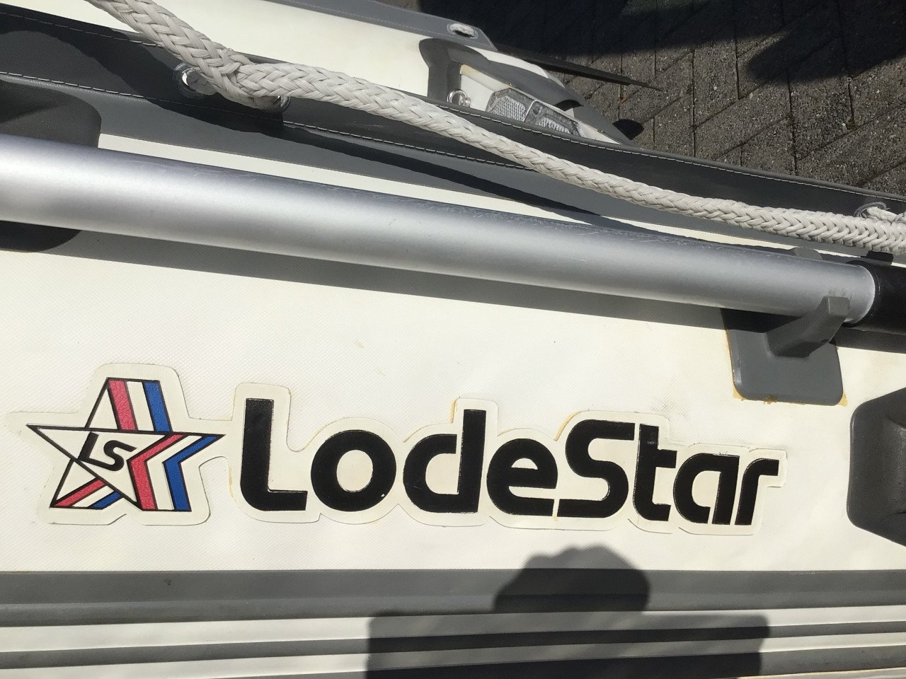 Lodestar 260 airdeck