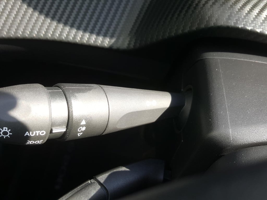 Peugeot 208 active pack 50kwh 136pk 1-fase 12% bijtelling cruise & climate 