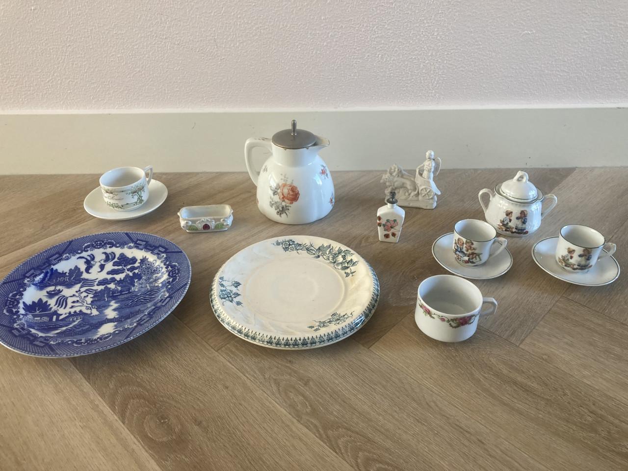 Setje porcelein diversen