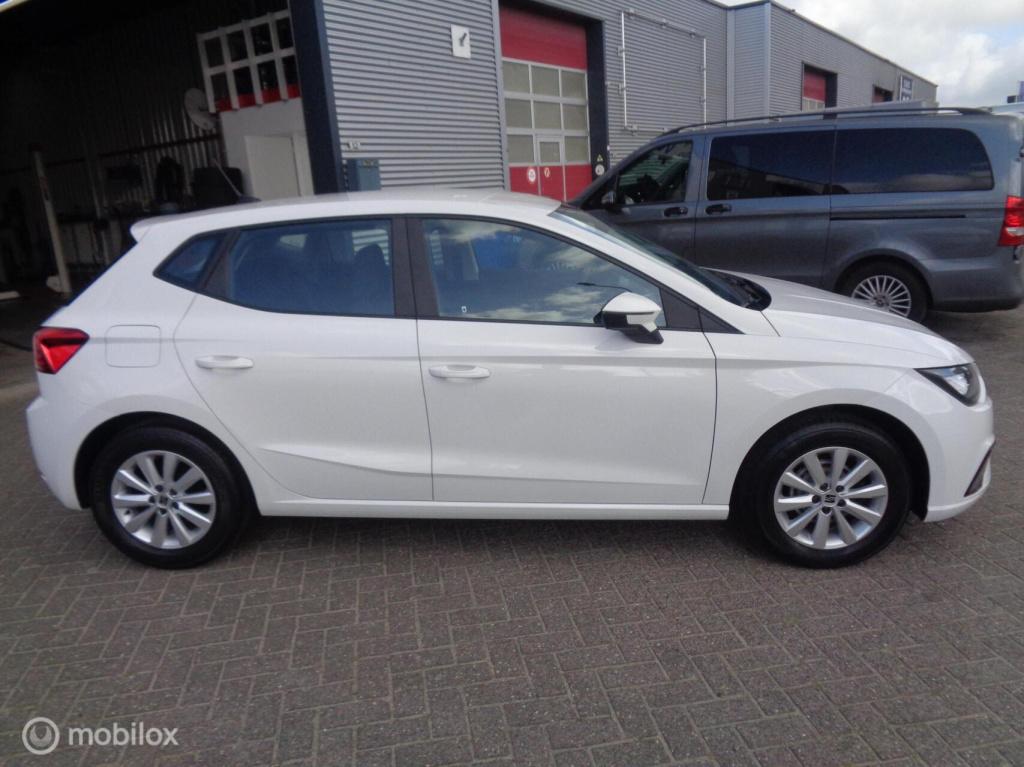 Seat Ibiza 1.0 mpi style/airco/apple carplay android auto/lm velgen/pdc/cru
