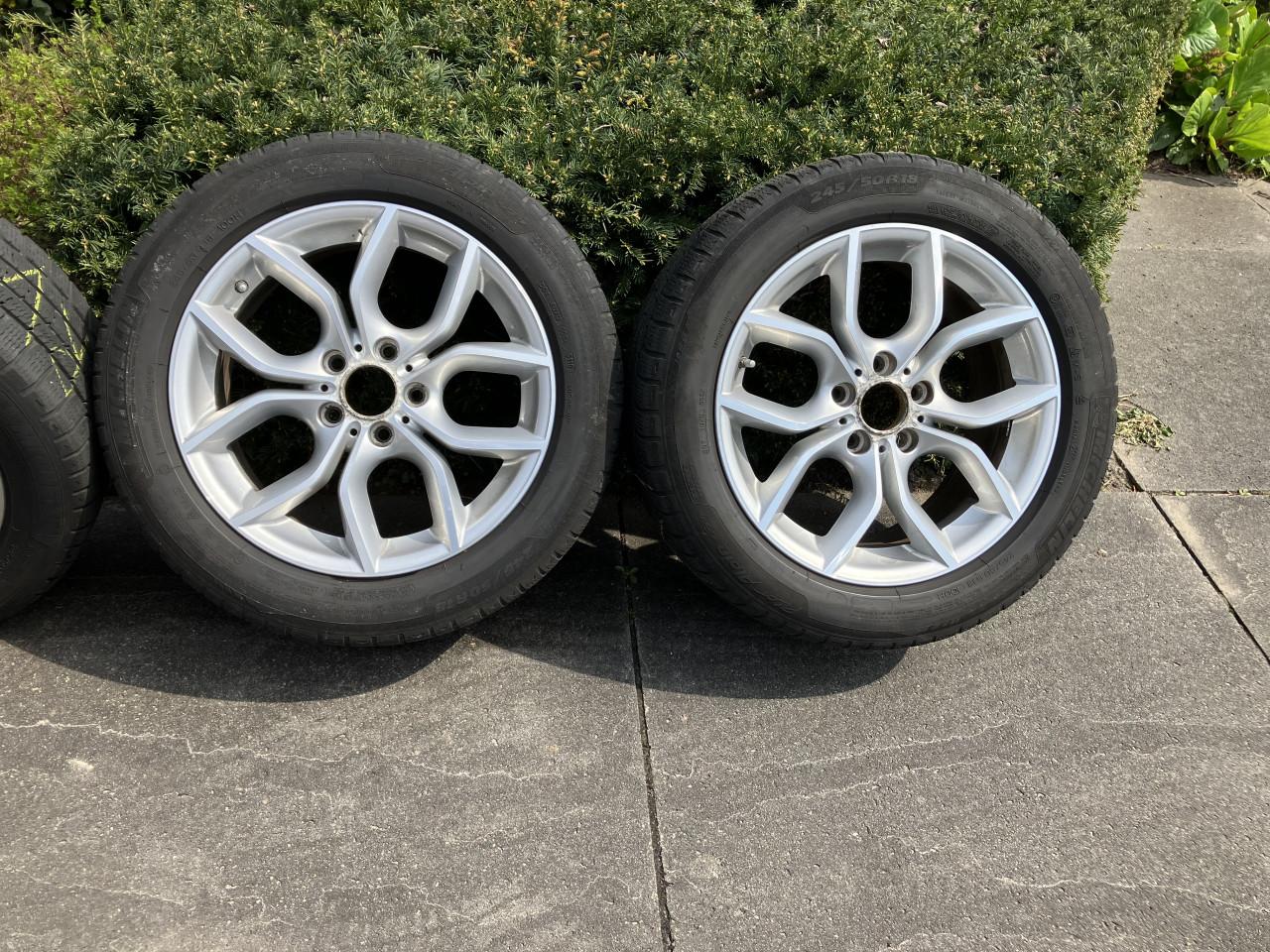 Orginele BMW velgen met winterbanden