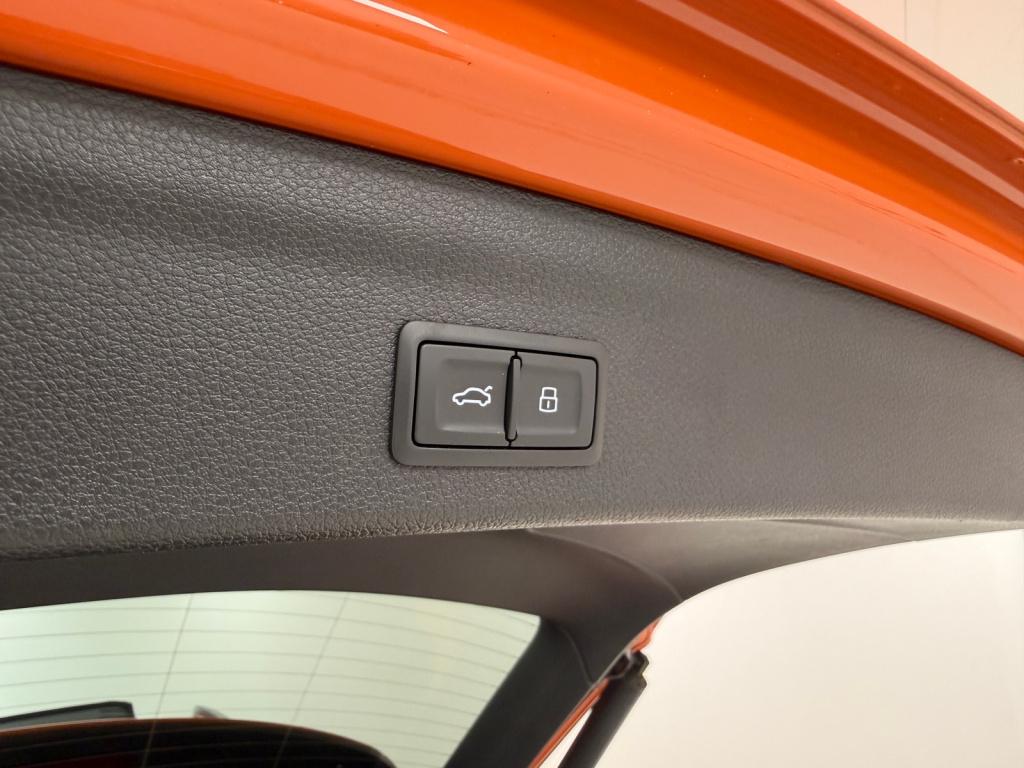 Audi Q3 35 tfsi edition one s-line | panoramadak | bang & olufsen | leer