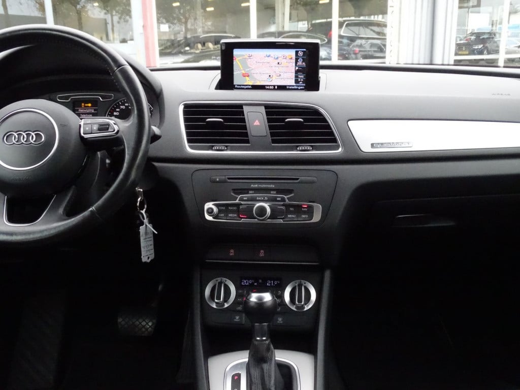 Audi Q3 2.0 tfsi quattro business edition automaat | navi | bluetooth