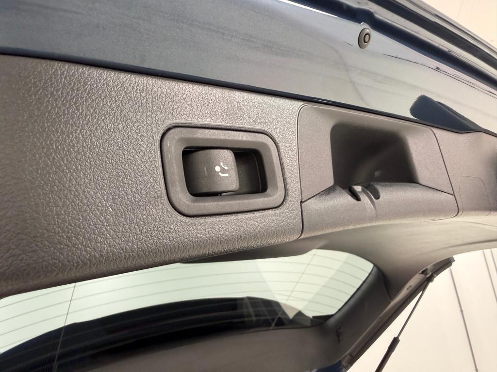 Mercedes-Benz B-Klasse 250 e amg premium plus | trekhaak | burmester | adap