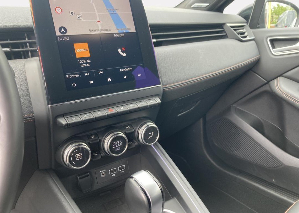 Renault Clio 1.3 tce 130 edc initiale paris