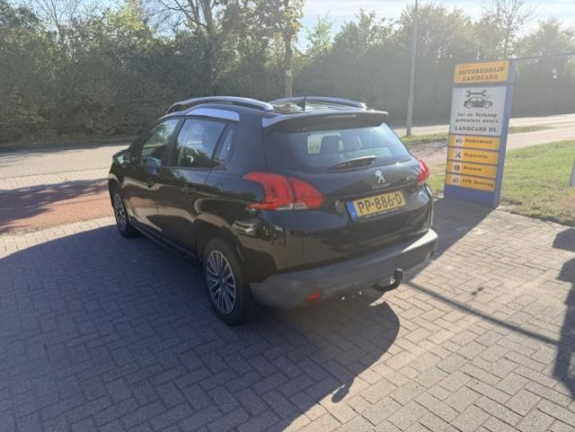 Peugeot 2008 1.2 puretech urban cross