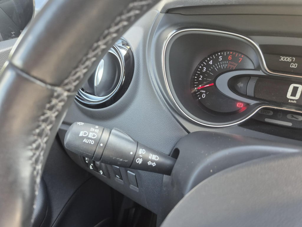 Renault Captur 1.3 tce 130 intens camera, navigatie, trekhaak, pack easy li