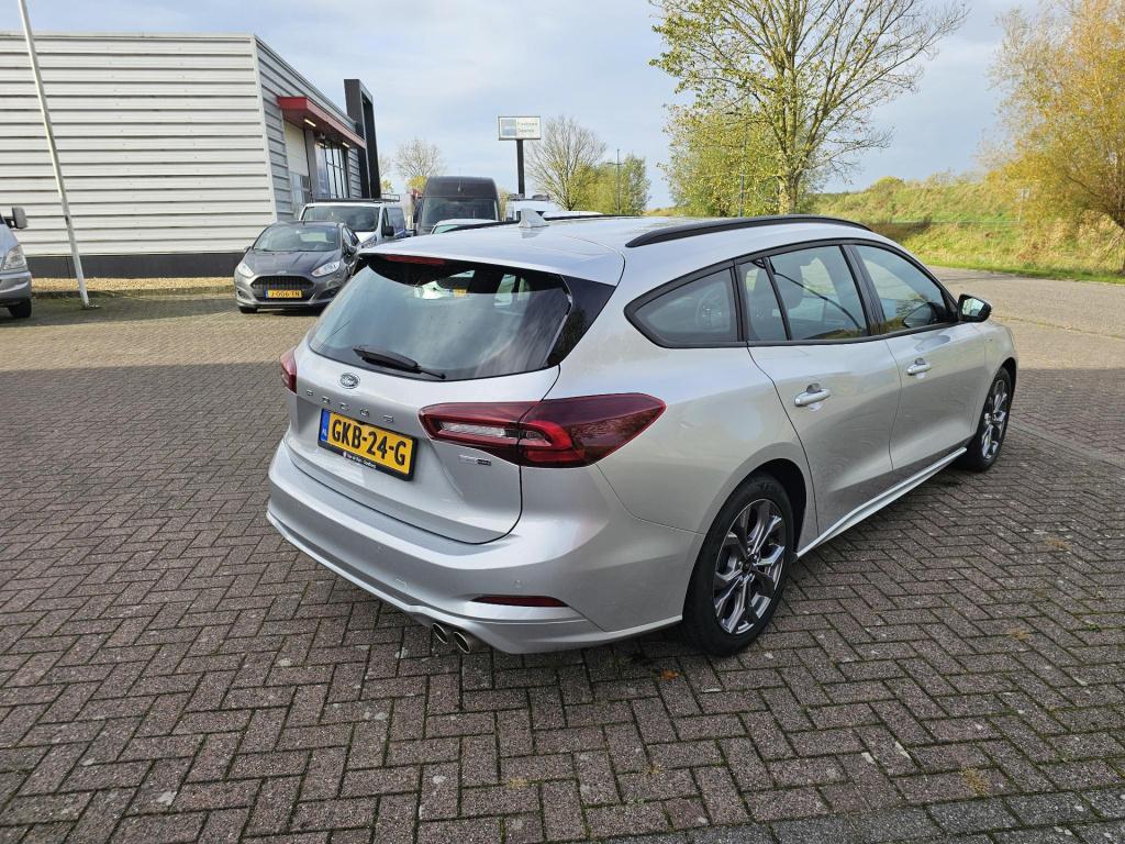 Ford Focus wagon 1.0 ecoboost hybrid st-line automaat ford focus wagon 1.0 