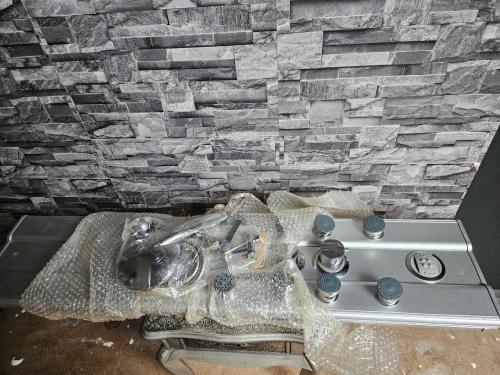 Nog nieuwe complete douchepaneel aluminium met 8 massagejets