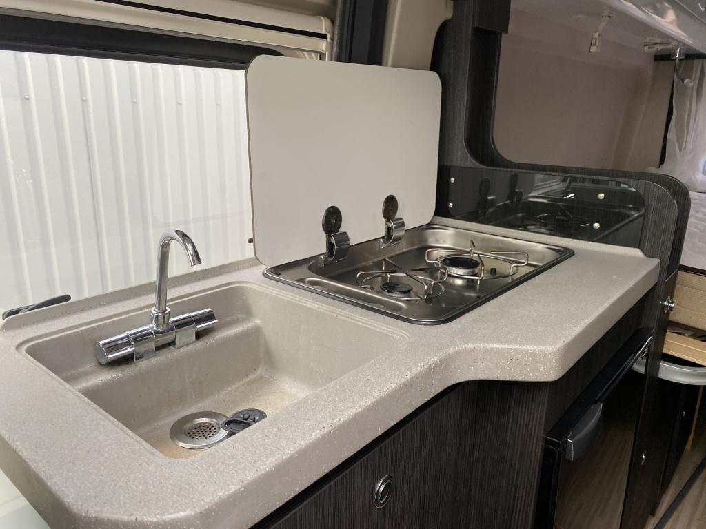 BENIMAR Onbekend benivan 165 | prachtige bus | euro 6 | 4 zitplaatsen