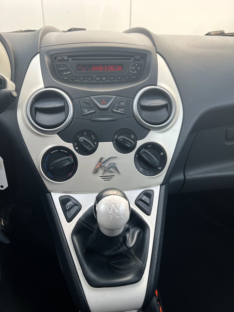 Ford Ka Titanium bouwj. 7-2012 km stand 157.017