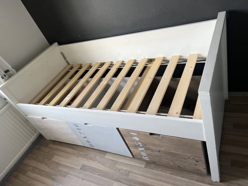 Kinderbed van het merk Bopito met opbergruimte