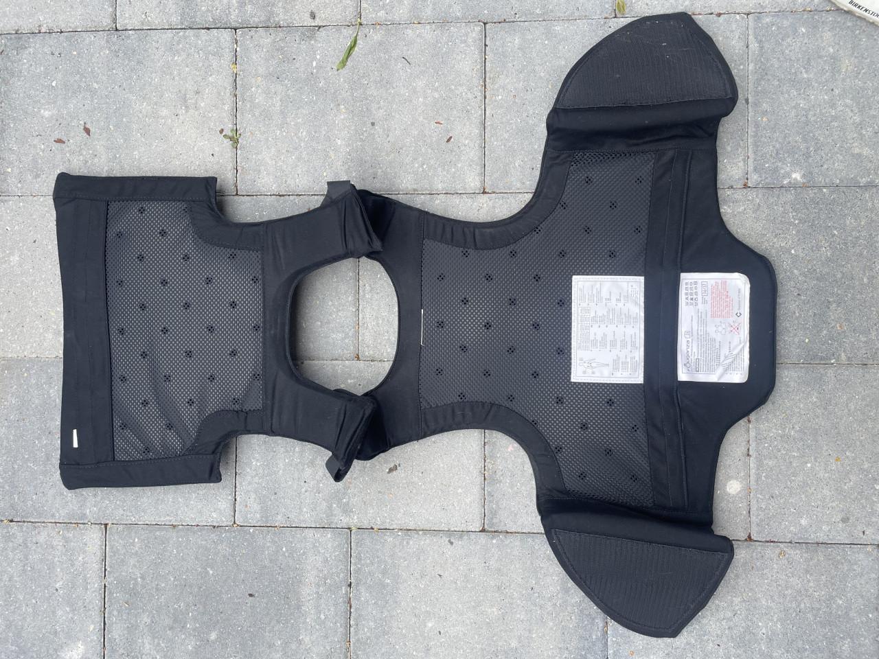 Kinder bodyprotector voor paardrijden - zo goed als nieuw