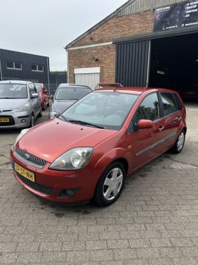 Ford Fiesta 1.3i Airco, Elektrische Ramen, Trekhaak 85.Dkm