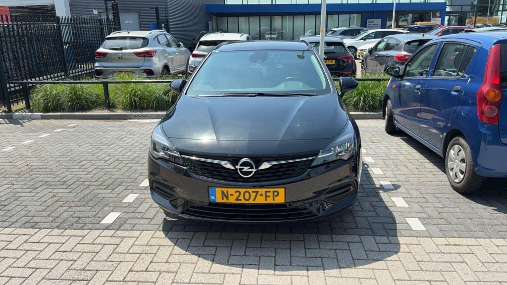 Opel Astra sports tourer 1.2 design & tech
