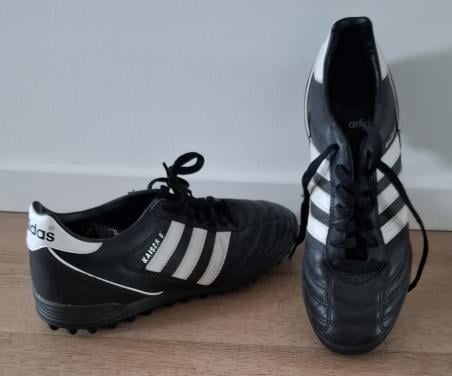 Te koop Adidas kunstgrasschoenen maat 42