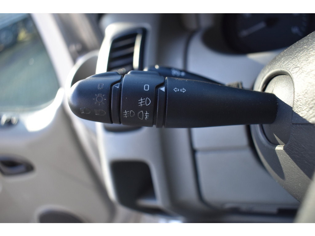 Opel Vivaro 2.5cdti | rolstoelbus | 9 persoons