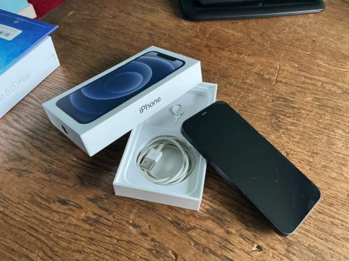 Apple I-Phone