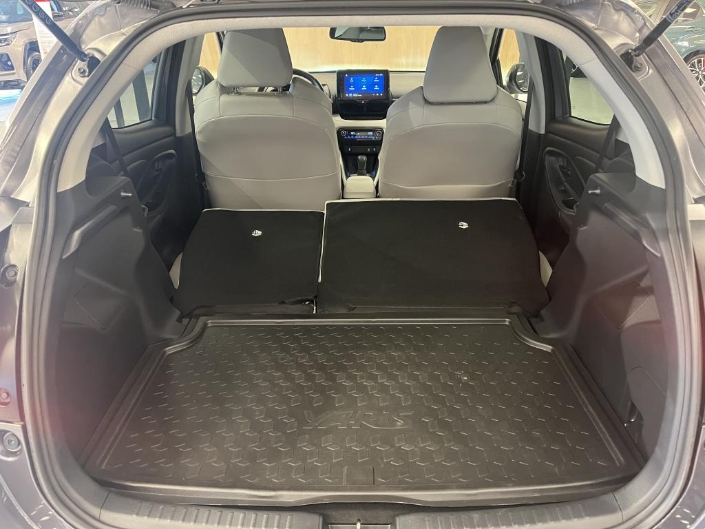 Toyota Yaris 1.5 hybrid executive